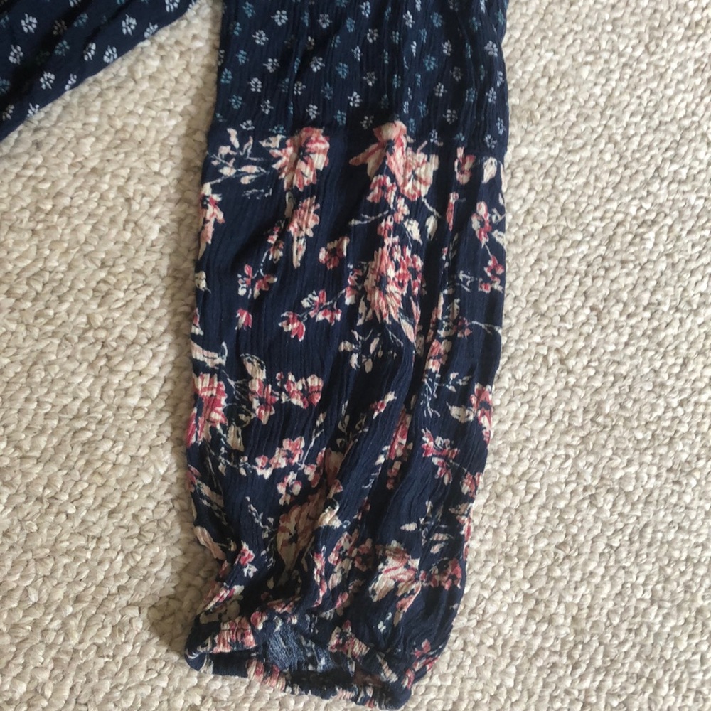Floral Navy Long Sleeve - Picture 2 of 4